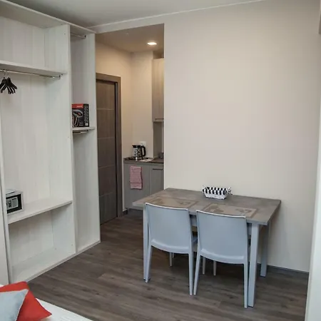 公寓式酒店 Casa Delle Ginestre Bike 圣雷默